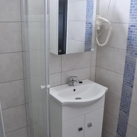גיולה Hoforras Hotel מראה חיצוני תמונה